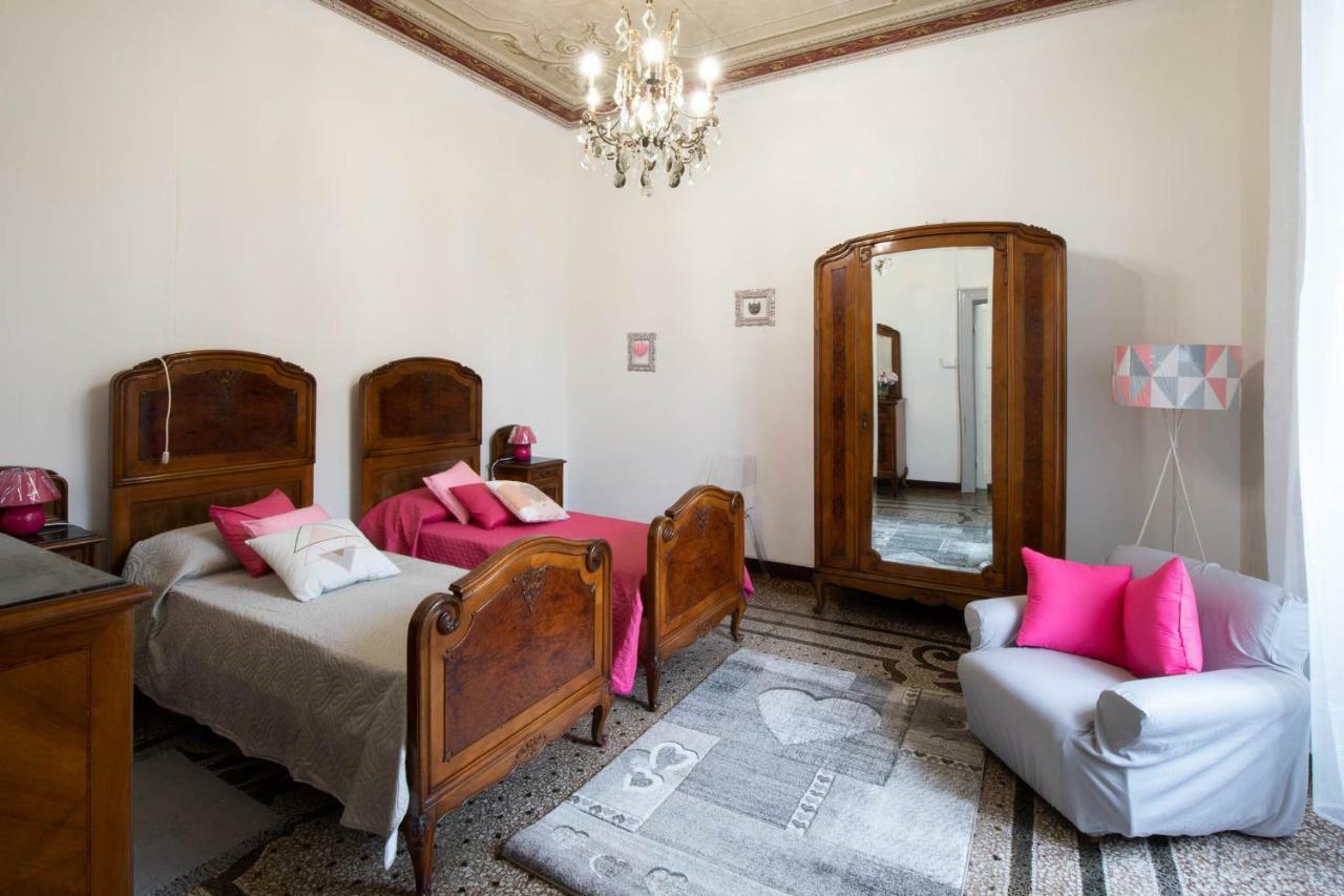 Ferienwohnung Rivierarent Corso Mazzini Savona Exterior foto